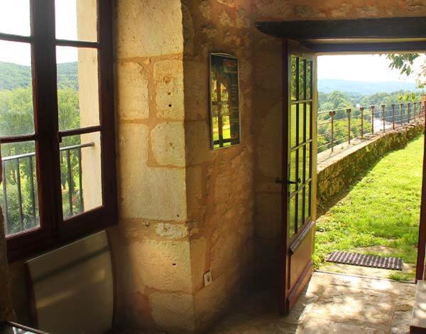 Sarrasins Bed And Breakfast Beynac-et-Cazenac Esterno foto